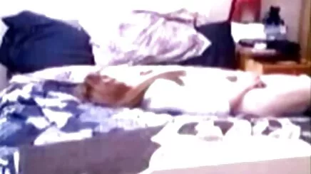 VHS Clip-MẮT và 2 Khoai mecon loanluan tây