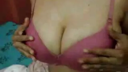 Yanks Sarah phim xec loanluan Taylor Đáng yêu Môi