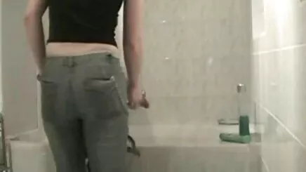 Ms gia dinh loanluan Kitty bánh kem